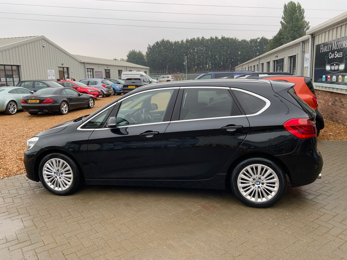 BMW 2 active tourer 220d X drive luxury AUTO