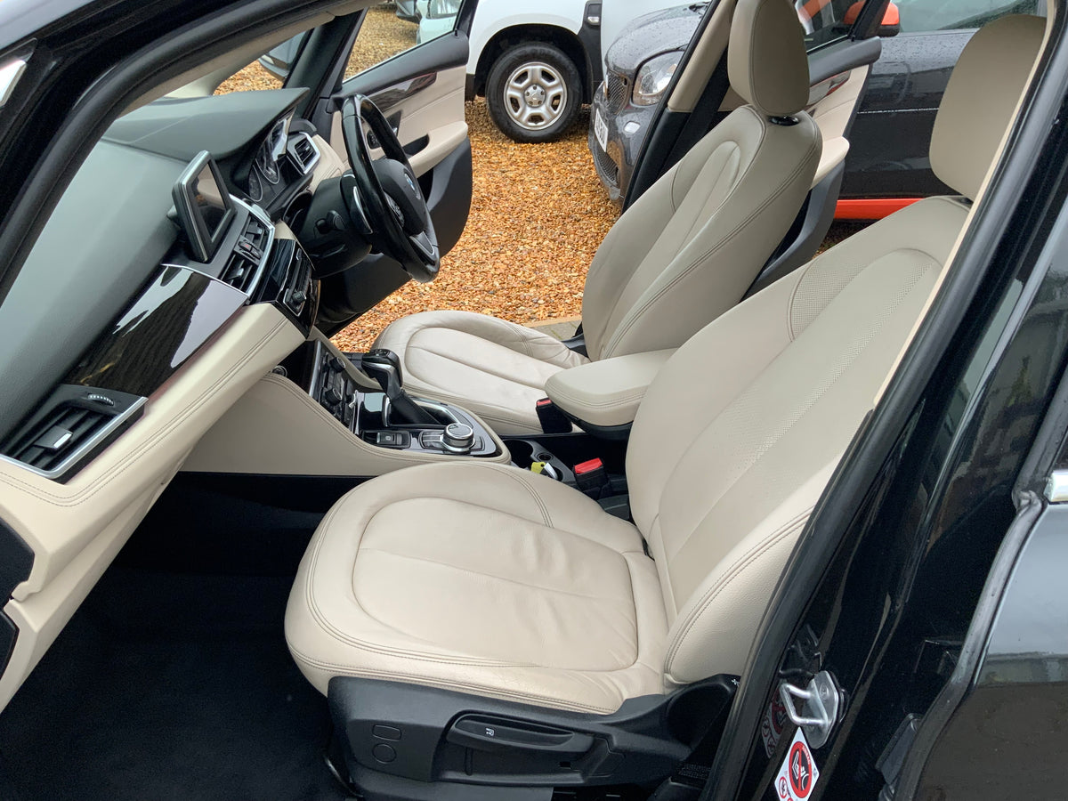 BMW 2 active tourer 220d X drive luxury AUTO