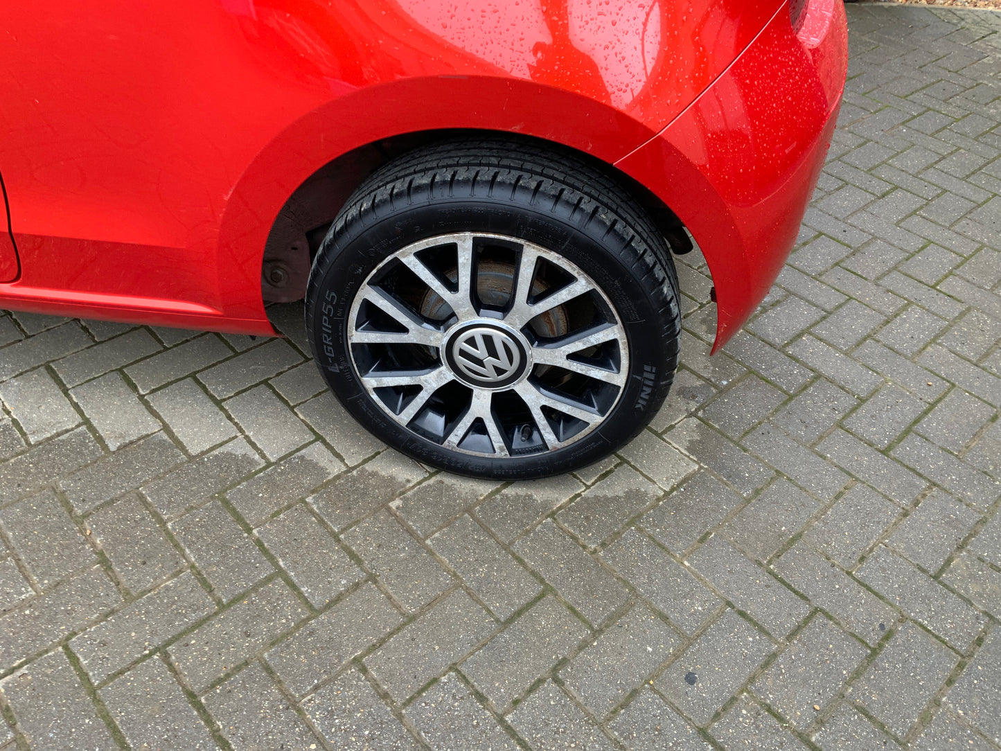 Volkswagen Grove Up