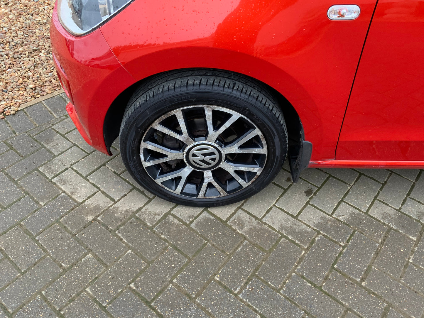 Volkswagen Grove Up
