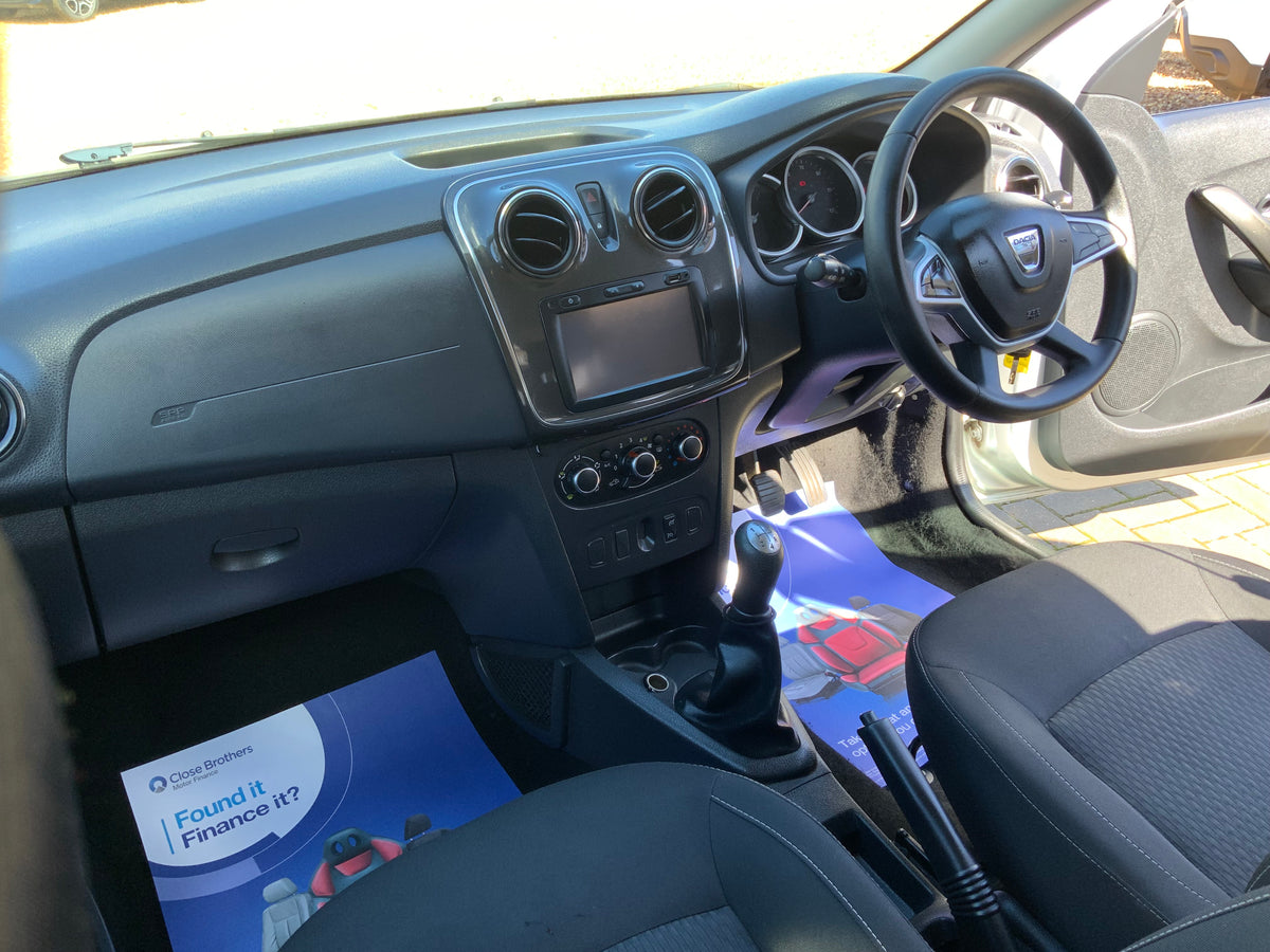 Dacia Logan MCV diesel estate car