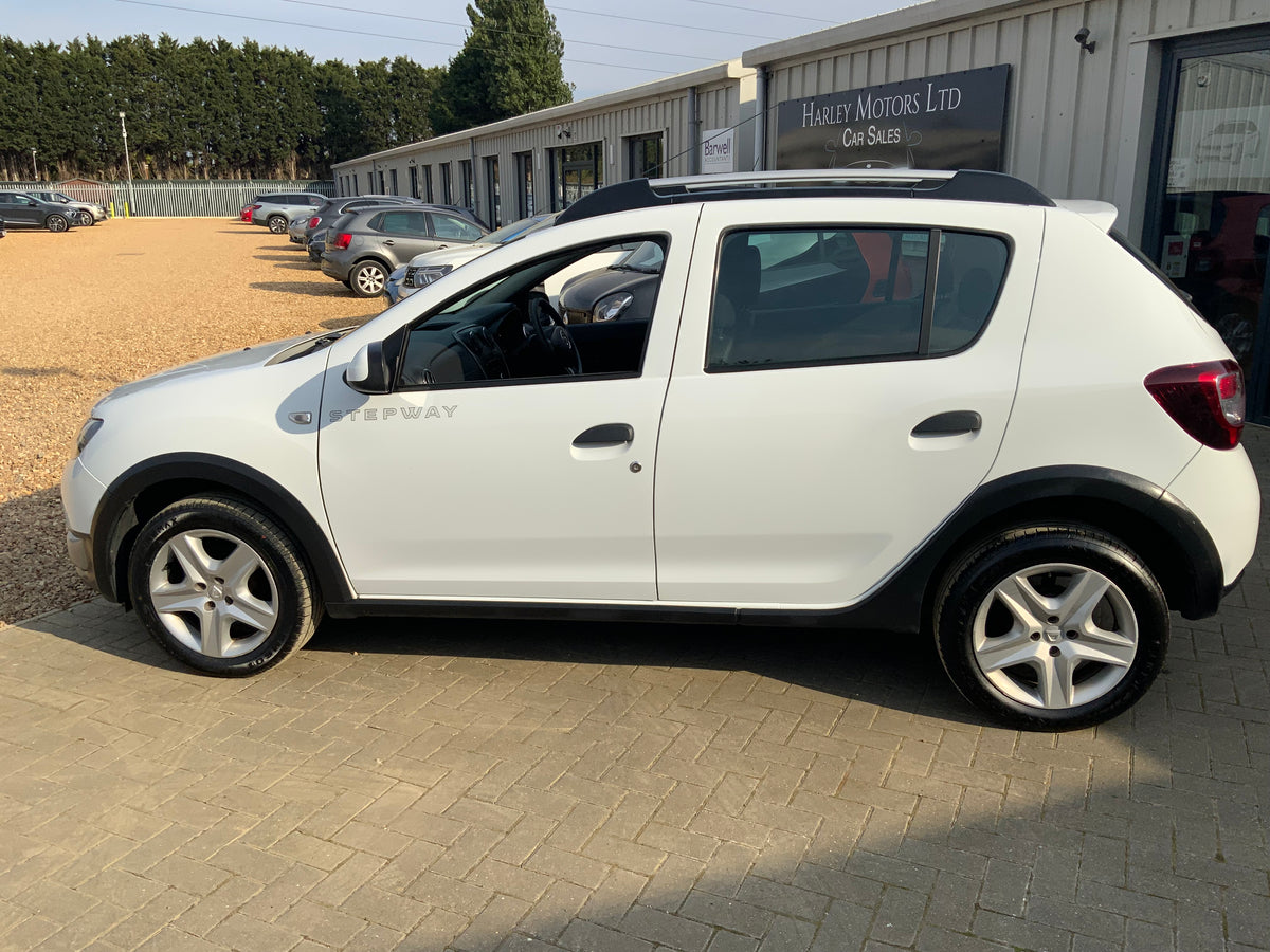 Dacia Sandero stepway 0.9L tce petrol 2015