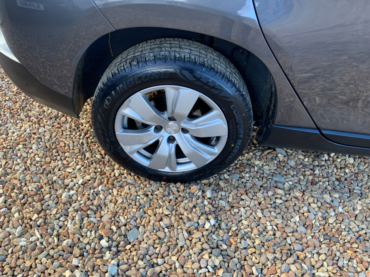 Peugeot 2008 active mpv