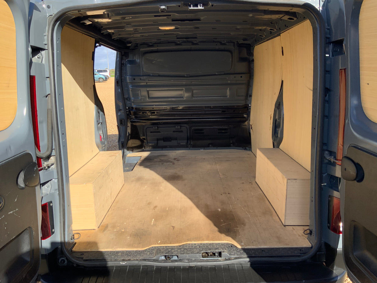 Renault Trafic business +