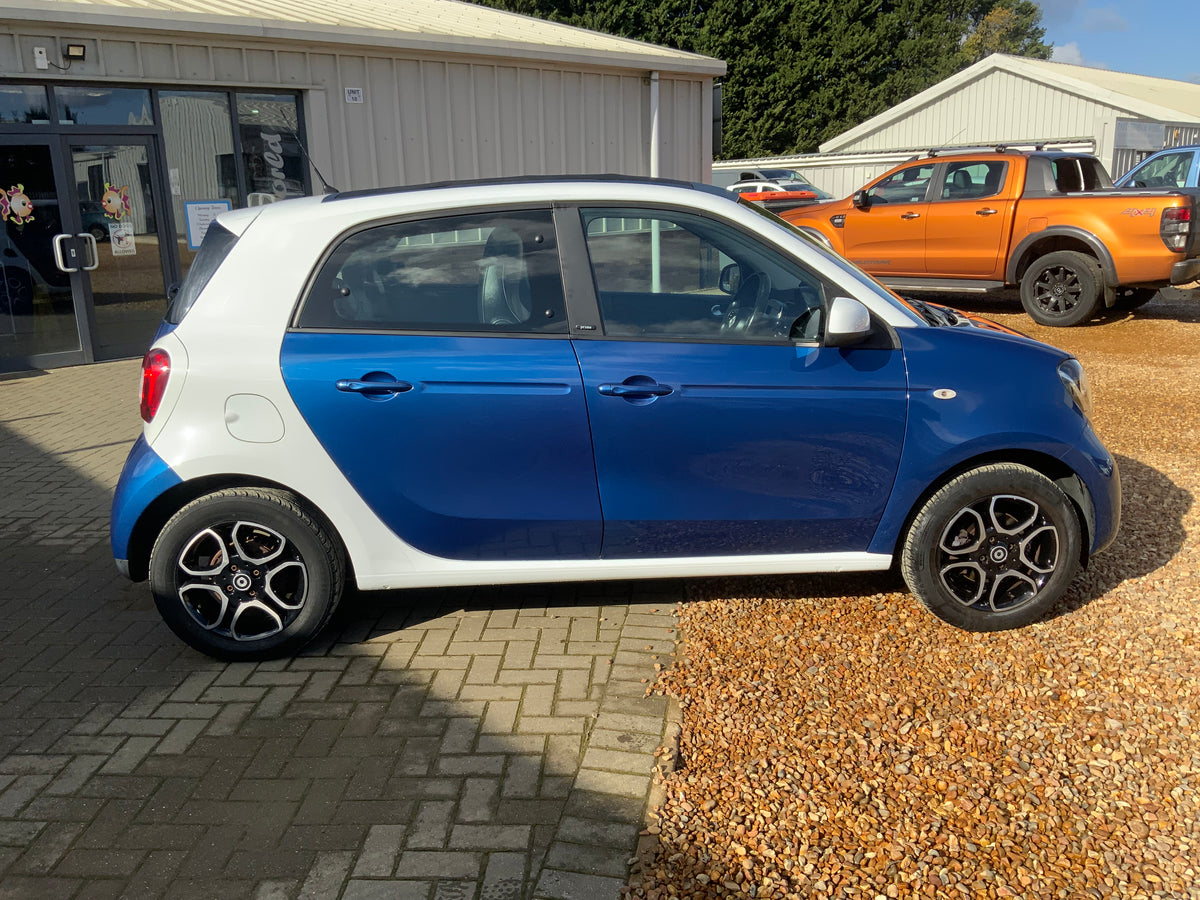 Smart car forfour 1L prime premium night sky