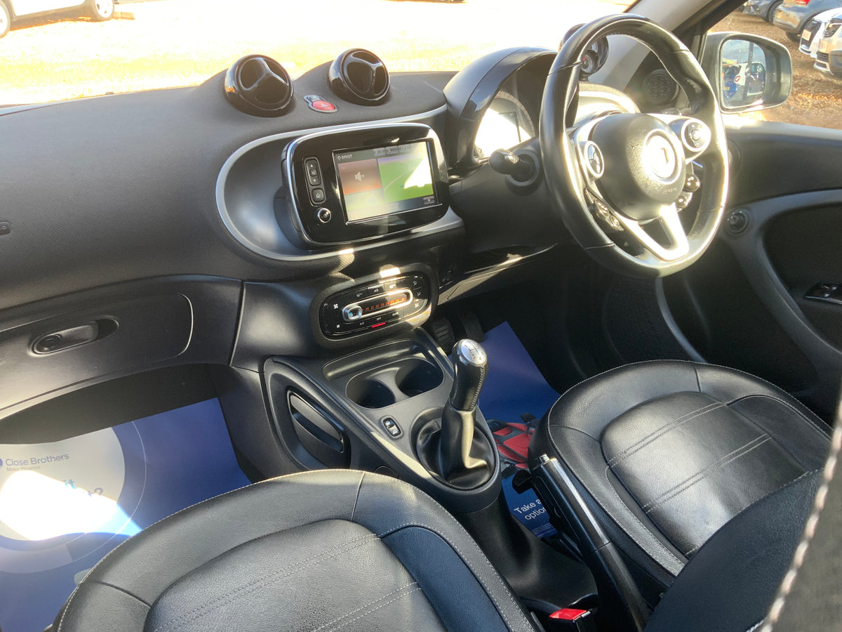 Smart car forfour 1L prime premium night sky