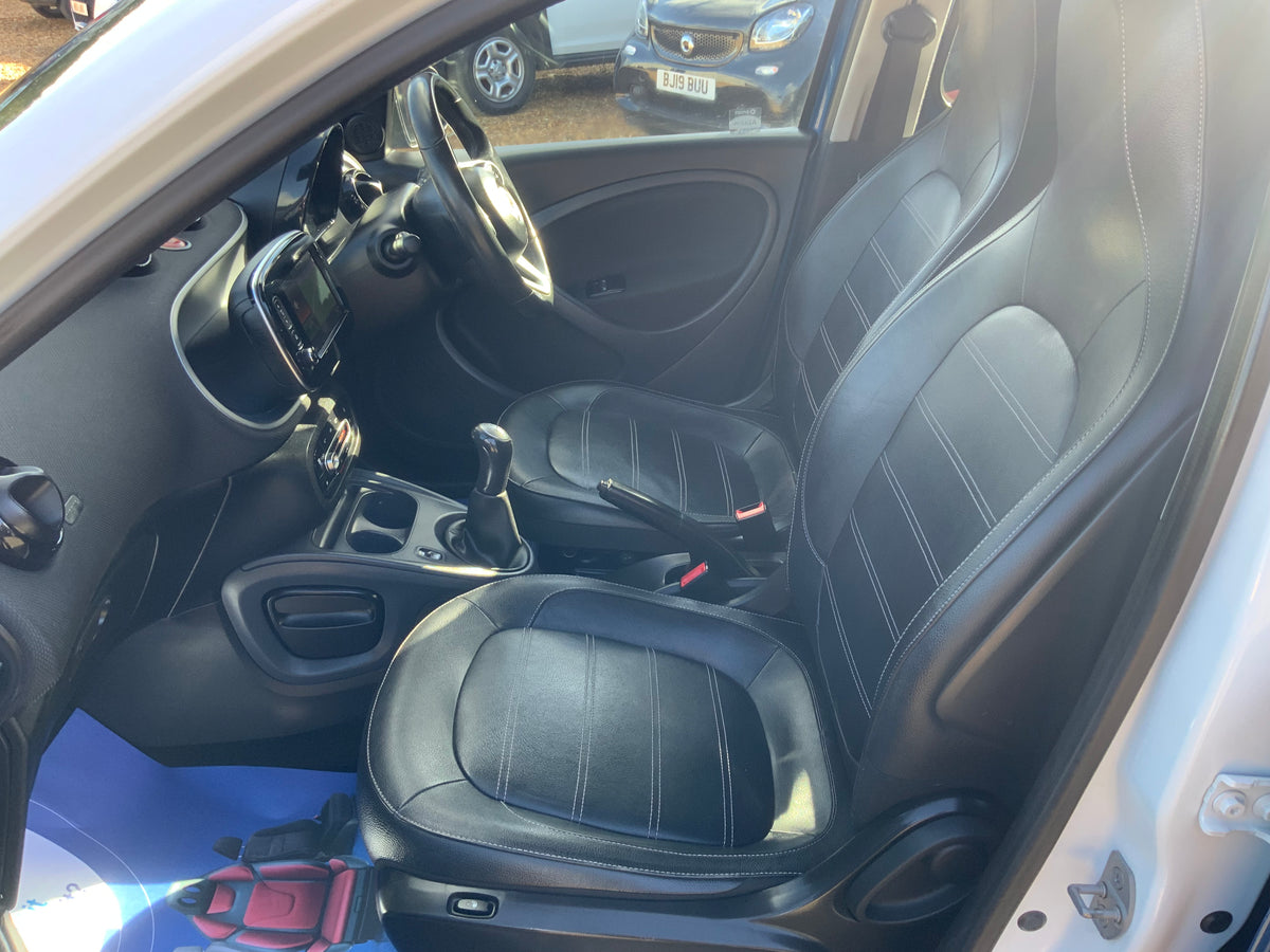 Smart car forfour 1L prime premium night sky