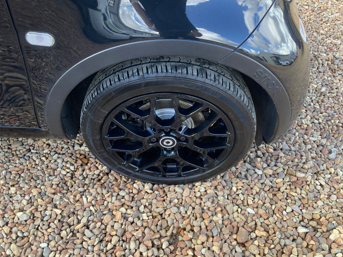 Smart car fortwo auto black edition