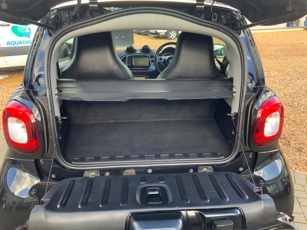Smart car fortwo auto black edition