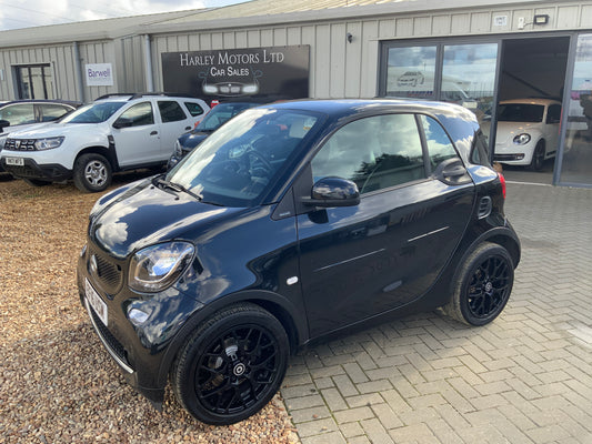 Smart car fortwo auto black edition