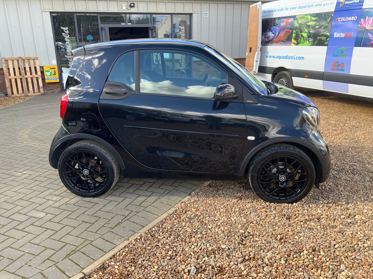 Smart car fortwo auto black edition