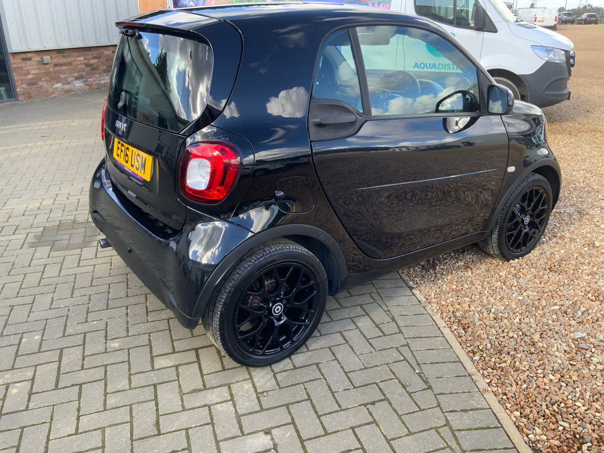 Smart car fortwo auto black edition