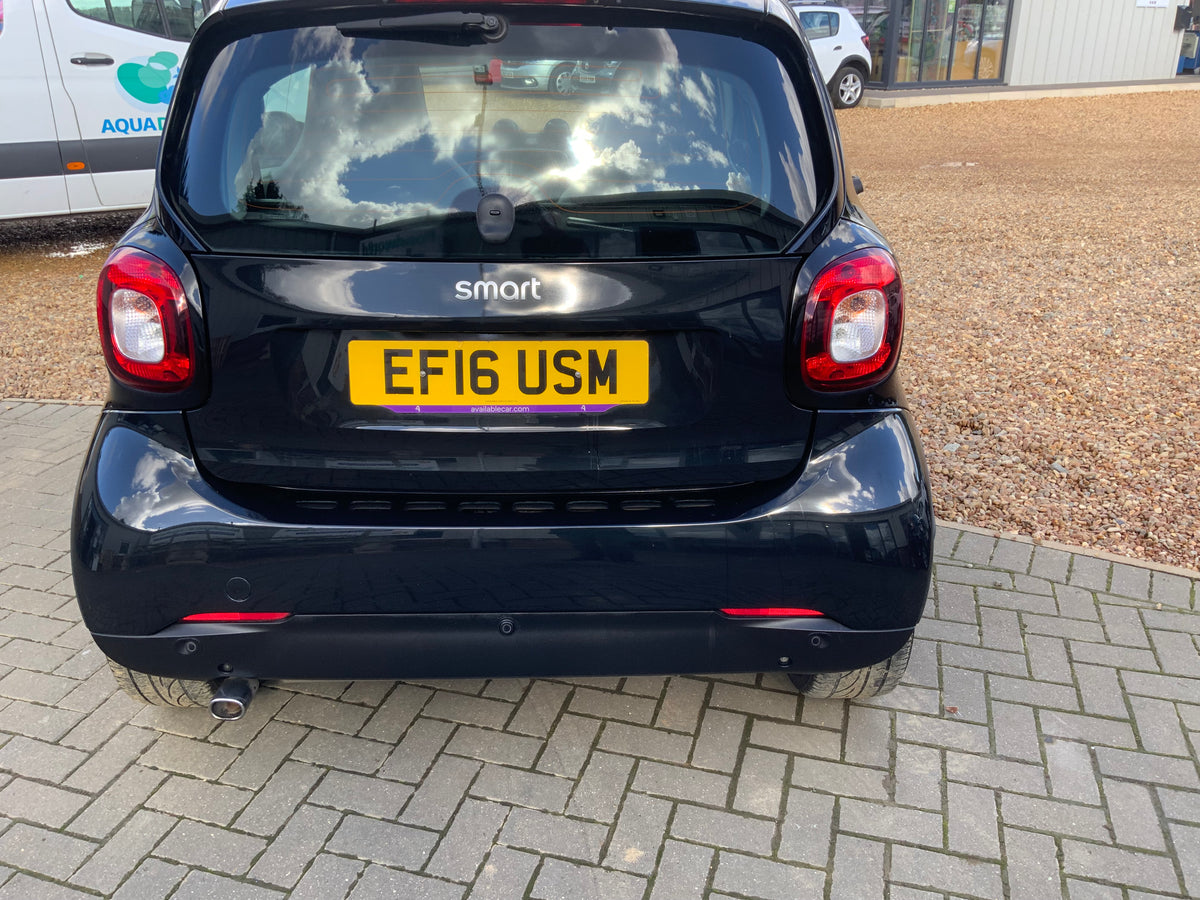 Smart car fortwo auto black edition